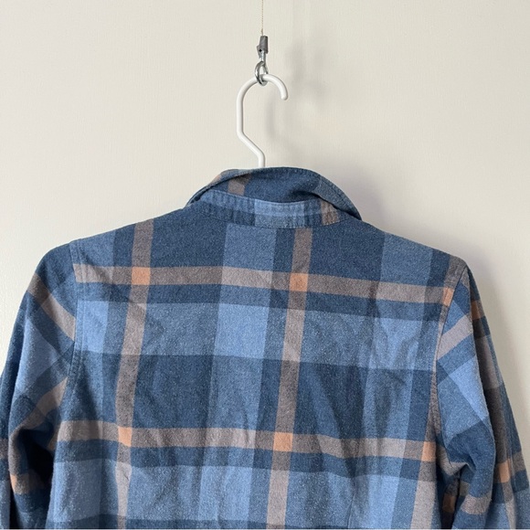 Patagonia Long-Sleeved Organic Cotton Midweight Fjord Flannel Shirt - Picture 8 of 15